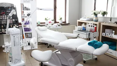 Kosmetologia i Medycyna Estetyczna by Anna Majewska